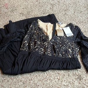 NWT 🏷️ Black Lace Maternity Dress 🖤